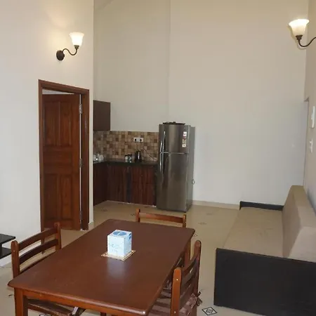 Coastal Suites Apart Hotel ---- 8 Minutes Walk To Beach Benaulim Exterior photo