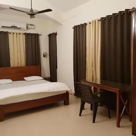 Coastal Suites Apart Hotel ---- 8 Minutes Walk To Beach Benaulim Exterior photo