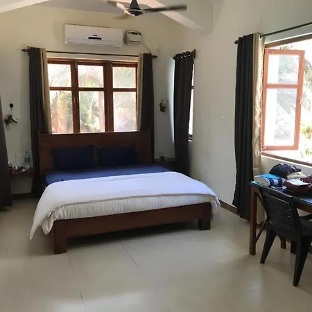 Coastal Suites Apart Hotel ---- 8 Minutes Walk To Beach Benaulim Exterior photo