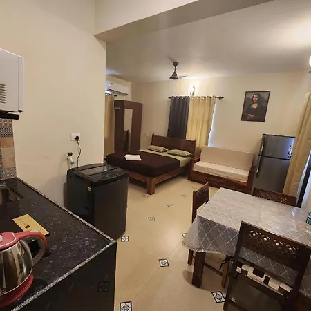 Coastal Suites Apart Hotel ---- 8 Minutes Walk To Beach Benaulim Exterior photo