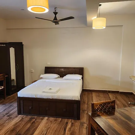 Coastal Suites Apart Hotel ---- 8 Minutes Walk To Beach Benaulim Exterior photo