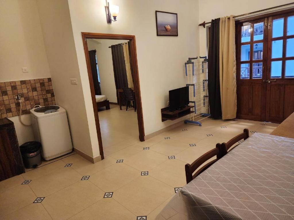 Coastal ---- 8 Minutes Walk To Apartment *
