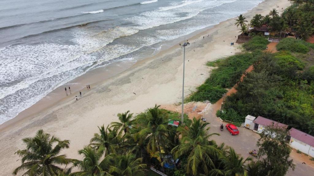 Apartment Coastal ---- 8 Minutes Walk To