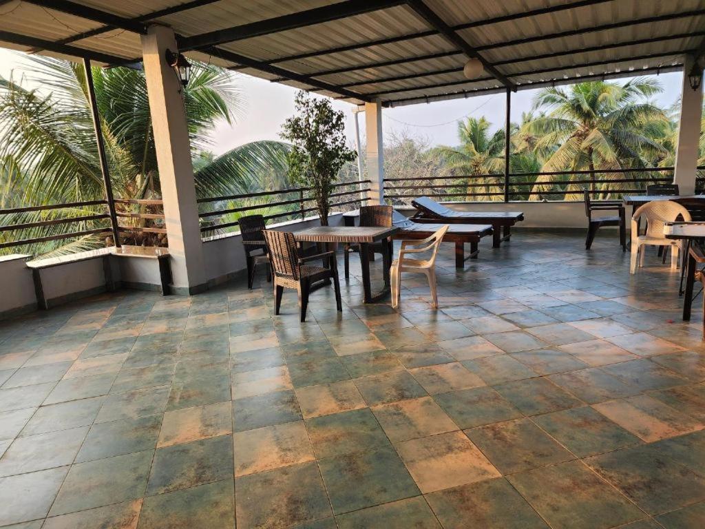 Coastal ---- 8 Minutes Walk To Apartment Benaulim